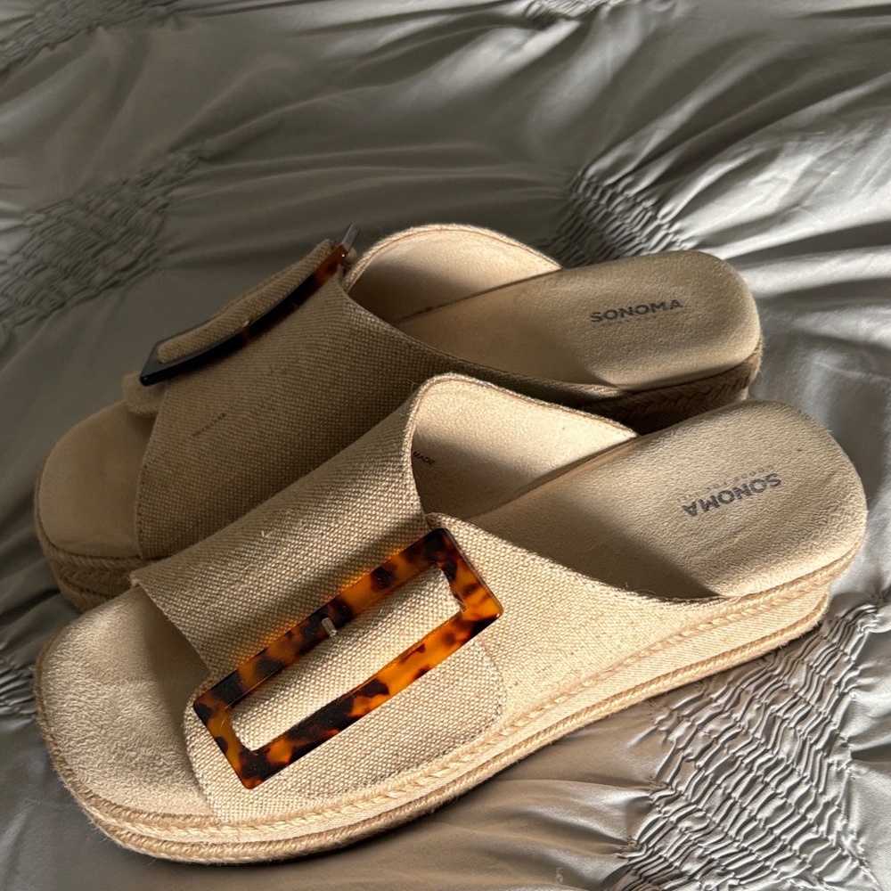 Sonoma Women's Cream Espadrille Slides with Tortoiseshell Accent